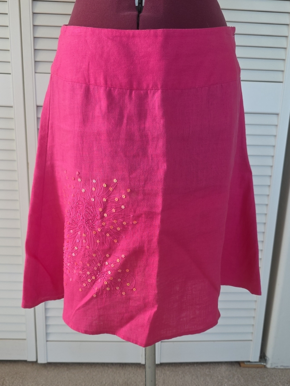 Paraphrase Pink Linen Skirt With Embroidered And Sequined Detail 8P